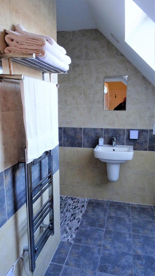 Bracadale House Bed & Breakfast Port na Long Екстериор снимка