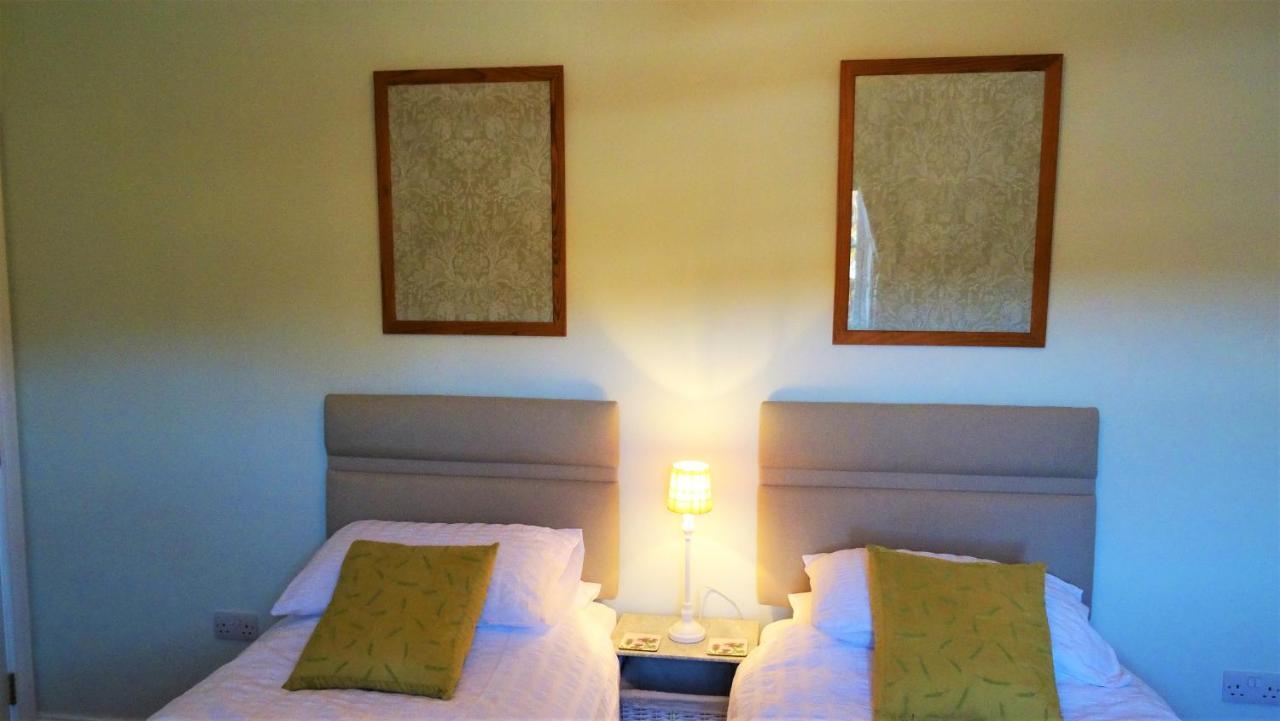 Bracadale House Bed & Breakfast Port na Long Екстериор снимка