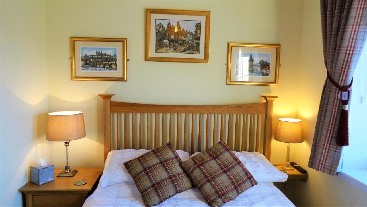 Bracadale House Bed & Breakfast Port na Long Екстериор снимка